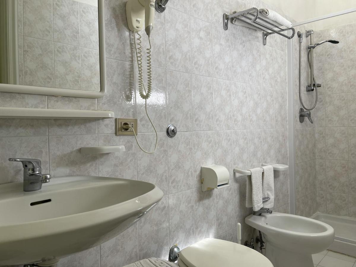 Hotel Reginella SantʼAgata sui Due Golfi Dış mekan fotoğraf